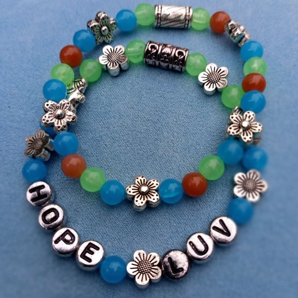 Affirmation Bracelet-Hope and Love - Picture 1 of 1